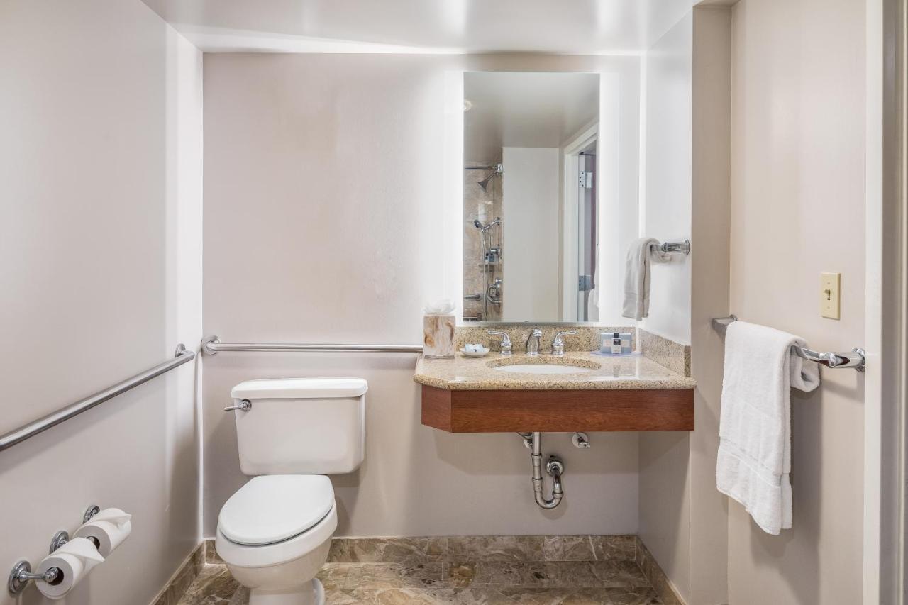 The Atlantic Suites On The Ave ديلراي بيتش المظهر الخارجي الصورة