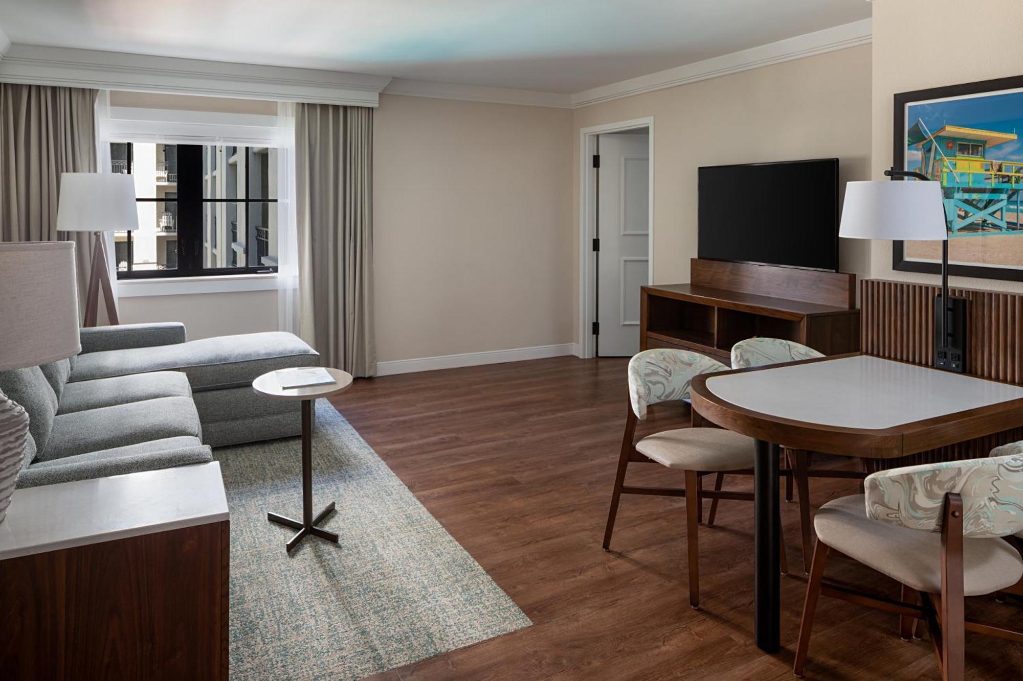 The Atlantic Suites On The Ave ديلراي بيتش المظهر الخارجي الصورة