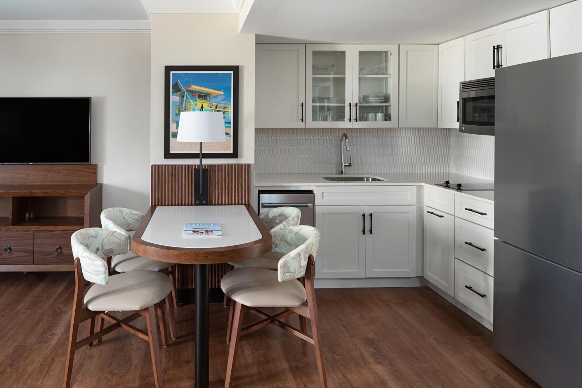 The Atlantic Suites On The Ave ديلراي بيتش المظهر الخارجي الصورة